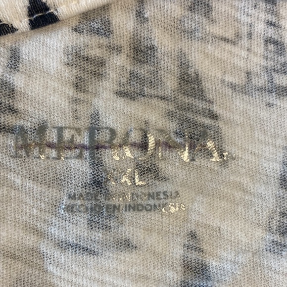 Merona white tank top with black sailboats - Picture 3 of 4